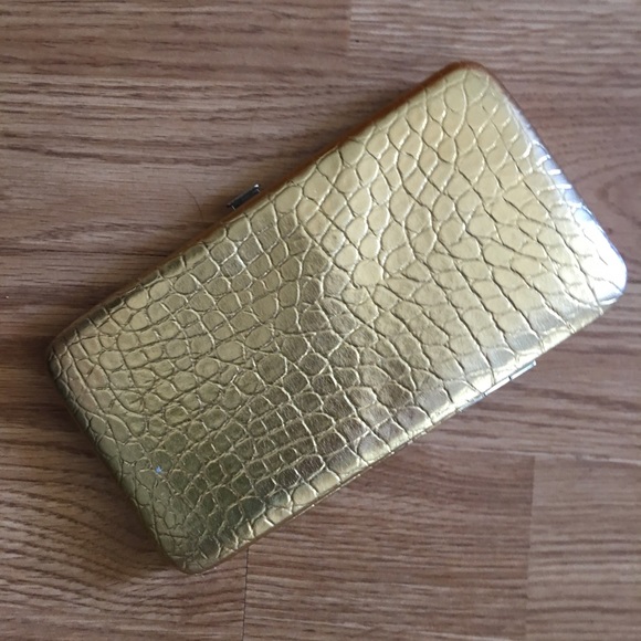 Handbags - Gold wallet